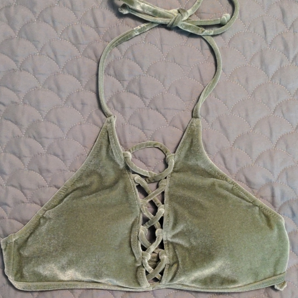 Victoria's Secret Pink Bikini - Picture 2 of 7